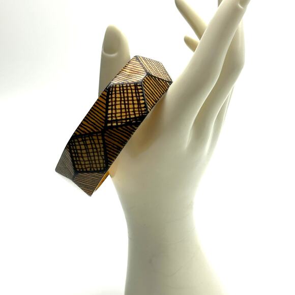 Artisan Handmade Wood Bangle Bracelet Signed Stripe Chaos 2016 Jewelry - Picture 2 of 7